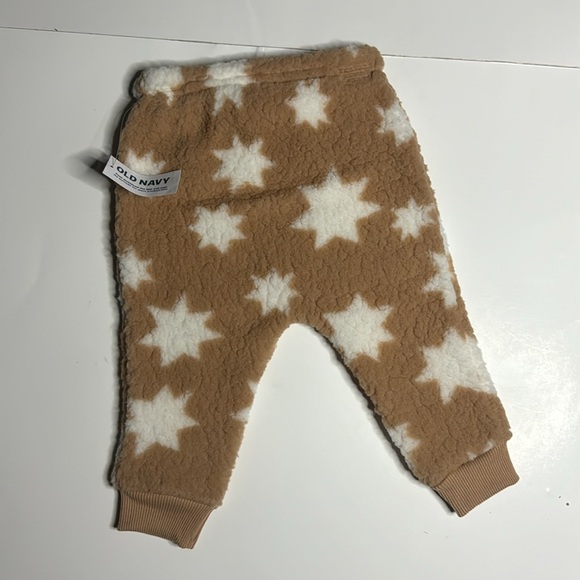 Old Navy Sherpa Jogger - Picture 2 of 4